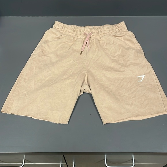 ⭐️⬇️ Gymshark shorts - Picture 1 of 8